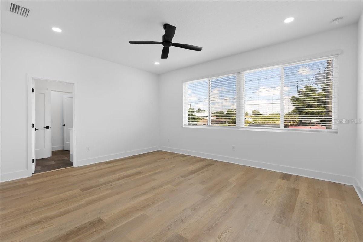 2608 W COLUMBUS DR #2, TAMPA, FL, 33607