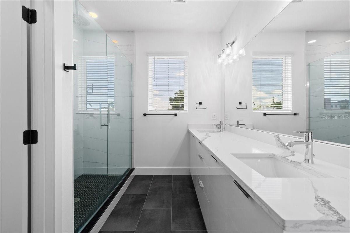 2608 W COLUMBUS DR #2, TAMPA, FL, 33607