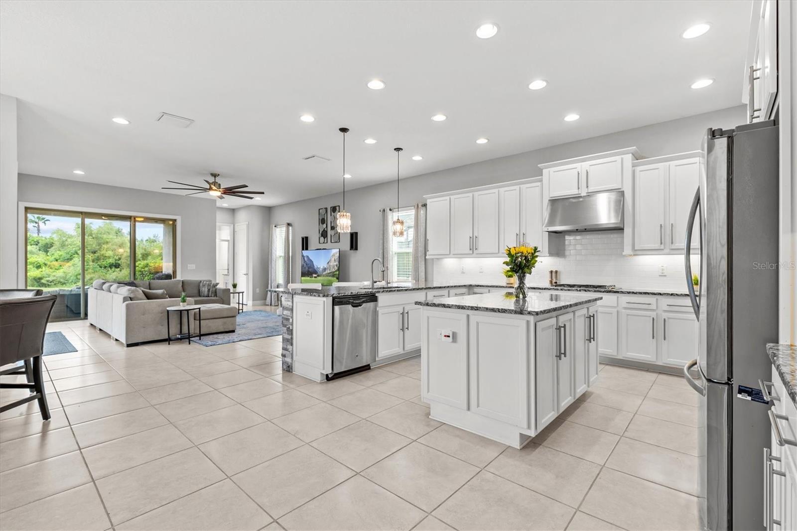 2724 COCO PALM CIR, WESLEY CHAPEL, FL, 33543