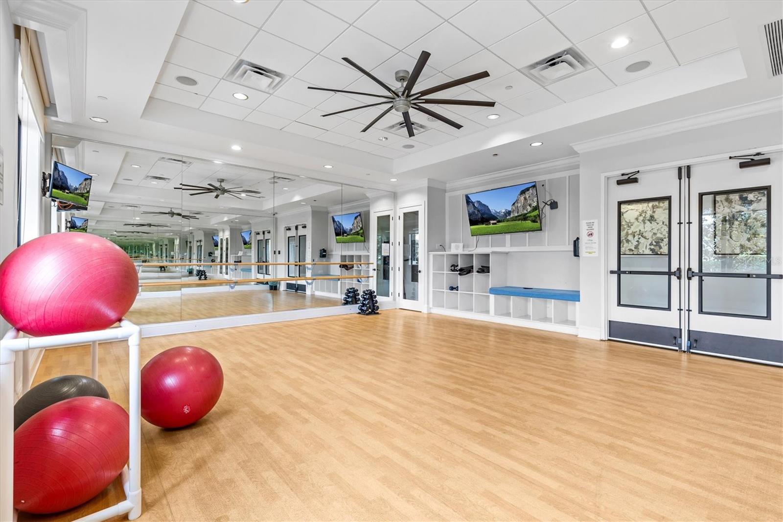 2724 COCO PALM CIR, WESLEY CHAPEL, FL, 33543