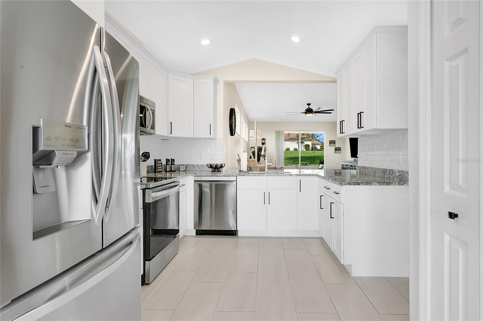 5562 CHARLESTON AVENUE, TAVARES, FL, 32778