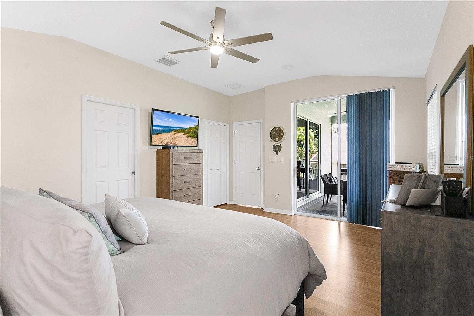 5562 CHARLESTON AVENUE, TAVARES, FL, 32778