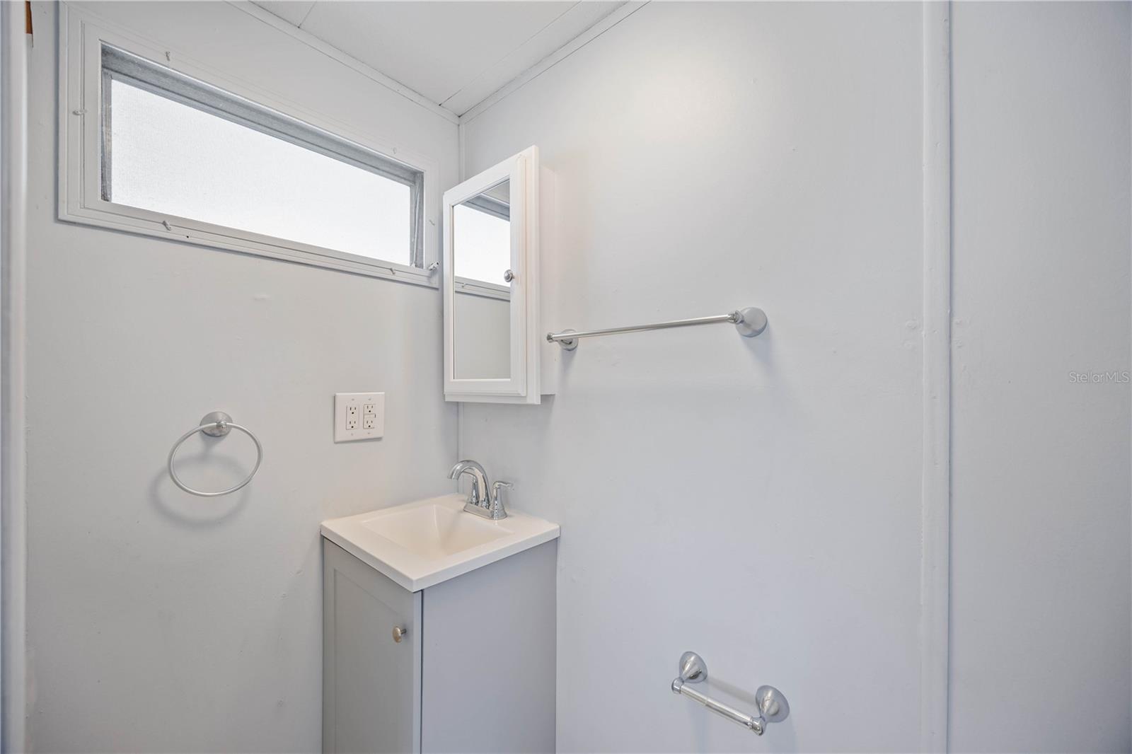 5213 BEL AIR AVE, SARASOTA, FL, 34234