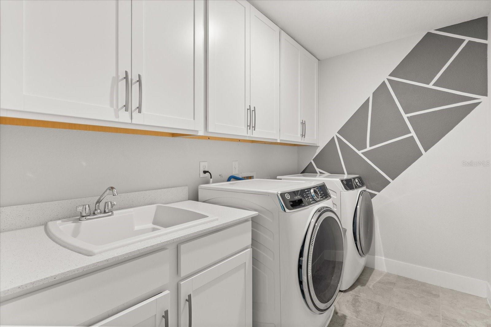 2340 STANDING ROCK CIR, OAKLAND, FL, 34787