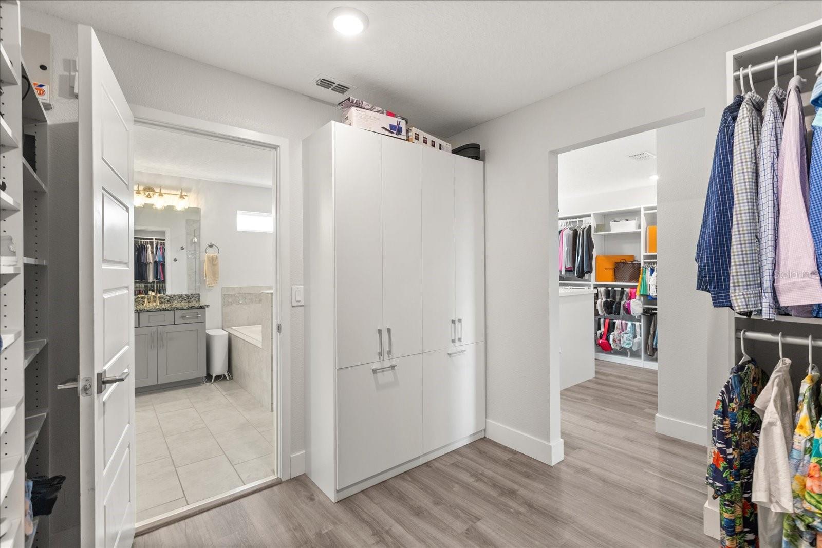 2340 STANDING ROCK CIR, OAKLAND, FL, 34787