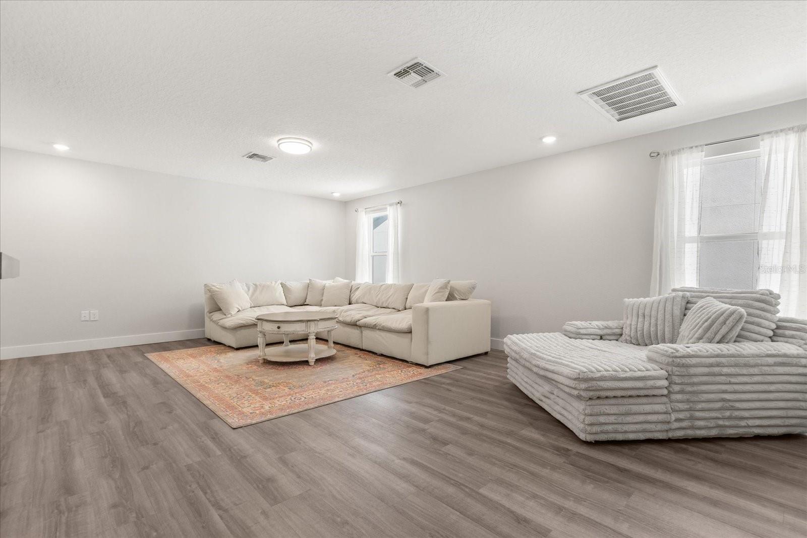 2340 STANDING ROCK CIR, OAKLAND, FL, 34787