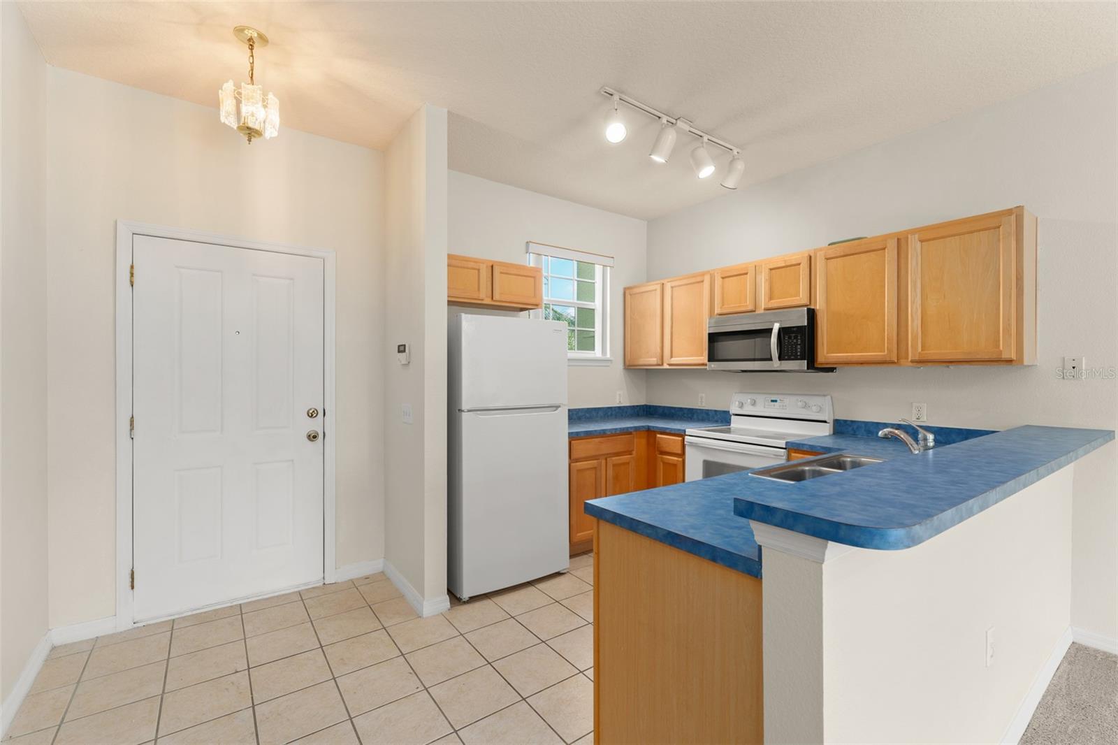 214 MONROE CIR, DAVENPORT, FL, 33896