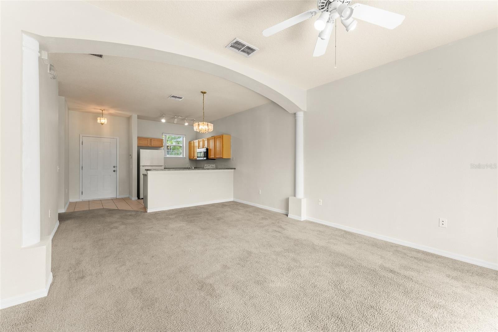 214 MONROE CIR, DAVENPORT, FL, 33896