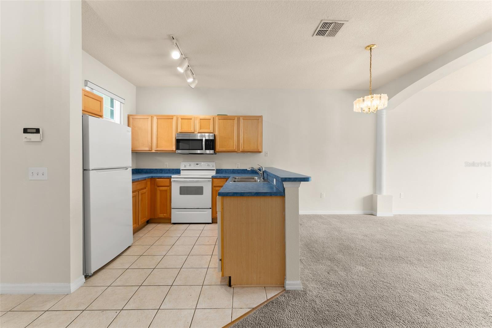 214 MONROE CIR, DAVENPORT, FL, 33896