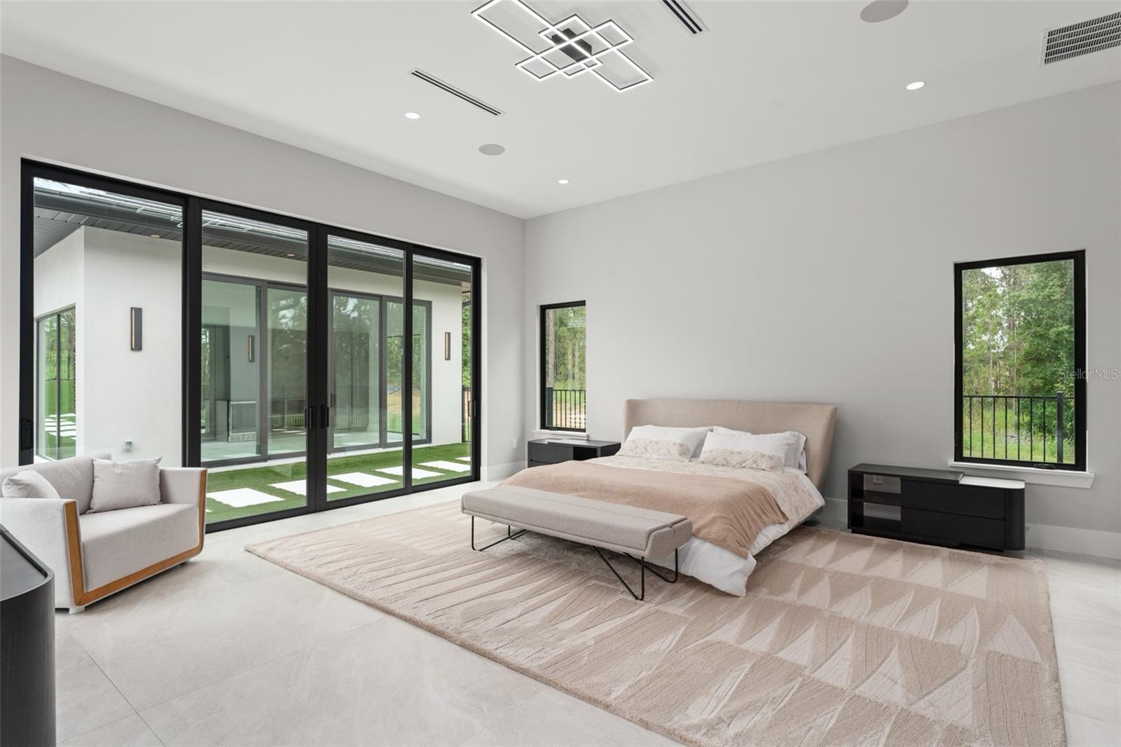 G5097848 Property Photo