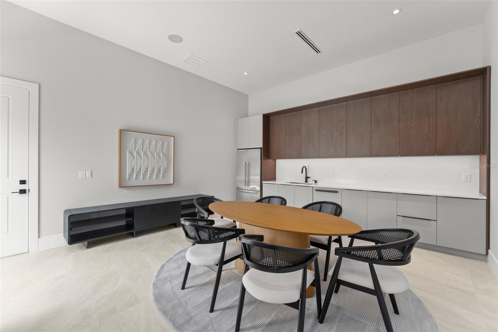 G5097848 Property Photo