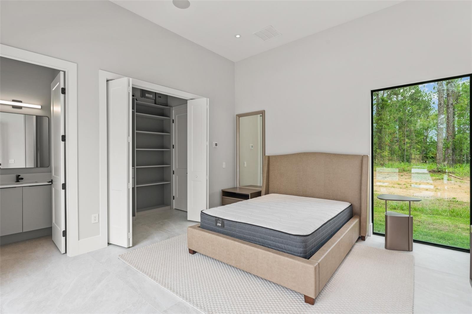 G5097848 Property Photo