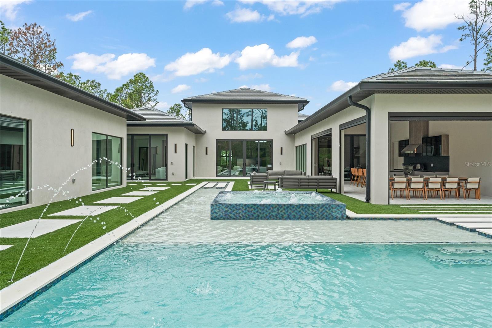 G5097848 Property Photo