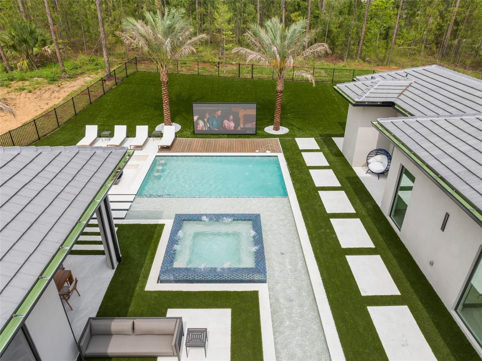 G5097848 Property Photo