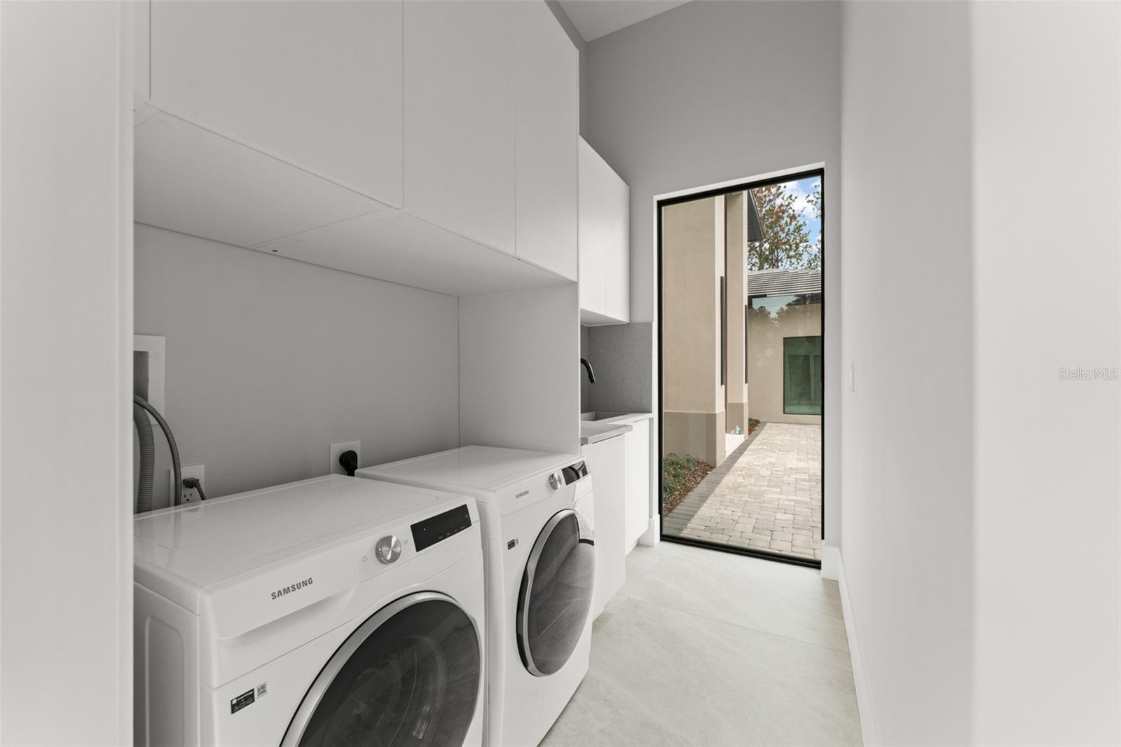 G5097848 Property Photo