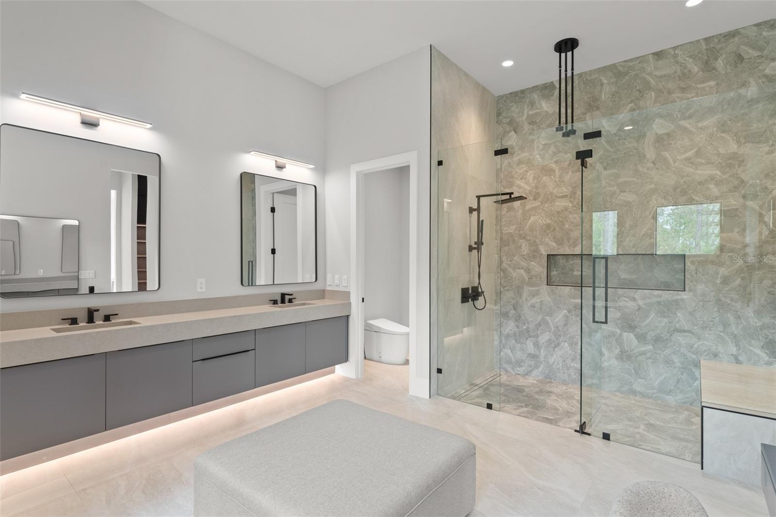 G5097848 Property Photo