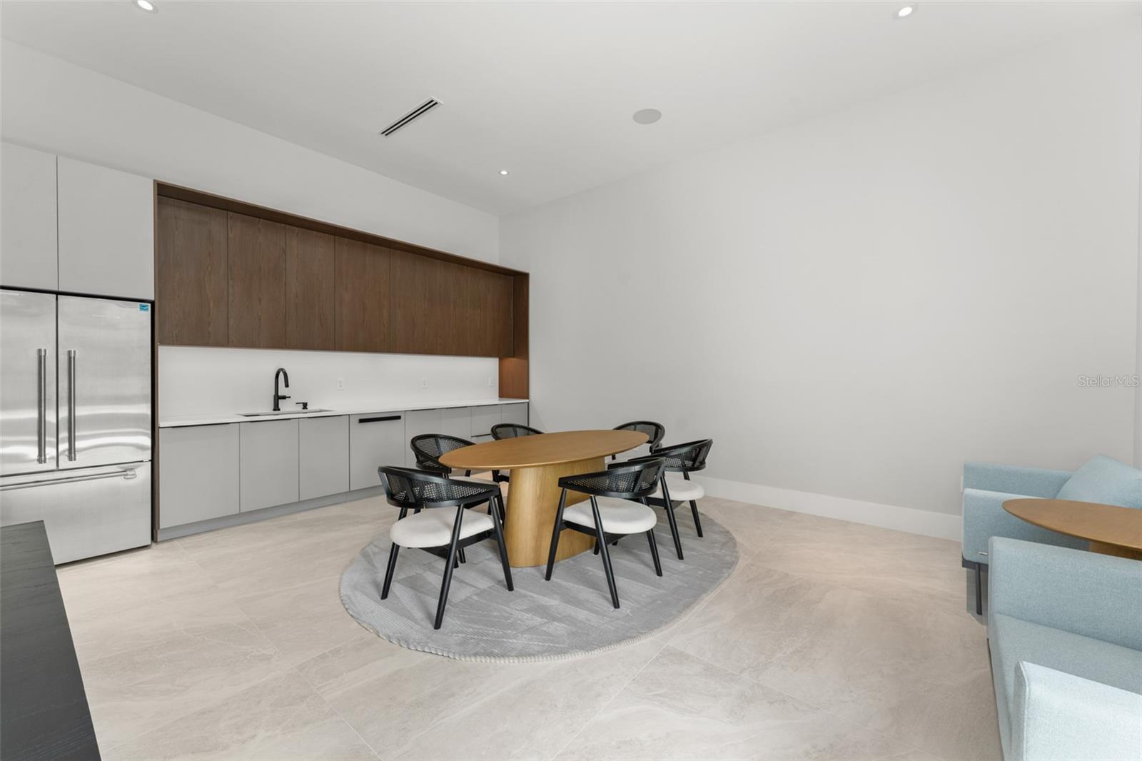 G5097848 Property Photo