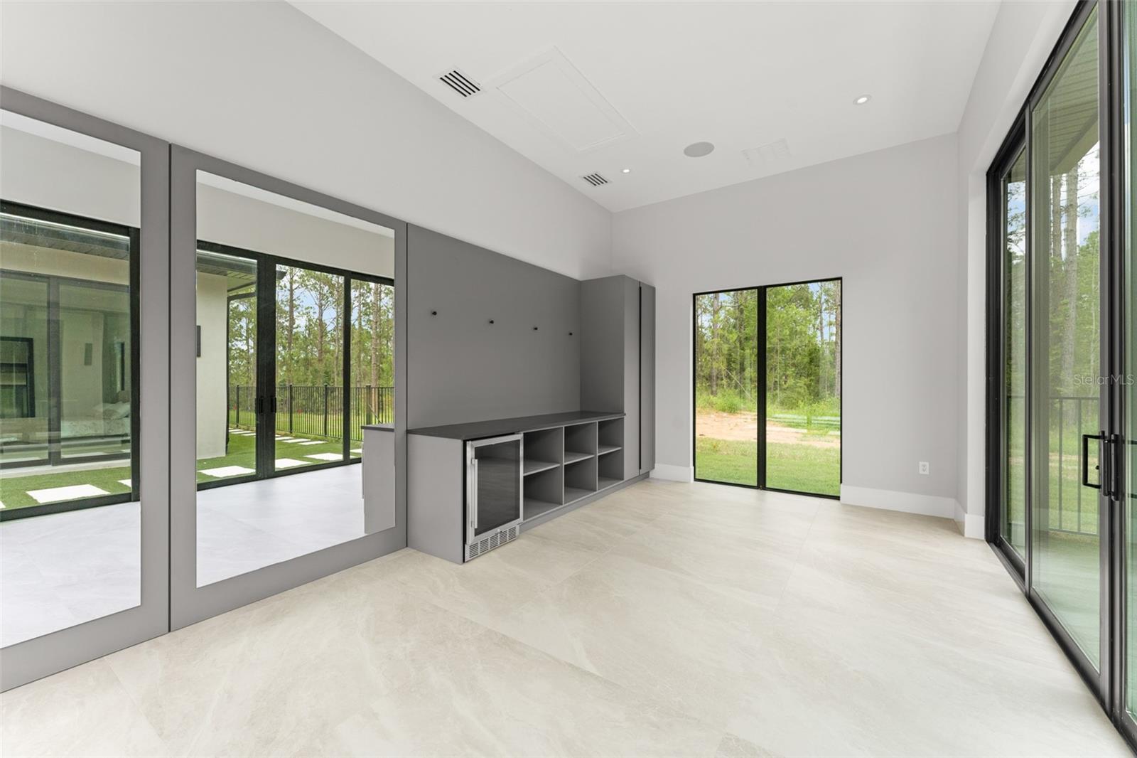 G5097848 Property Photo