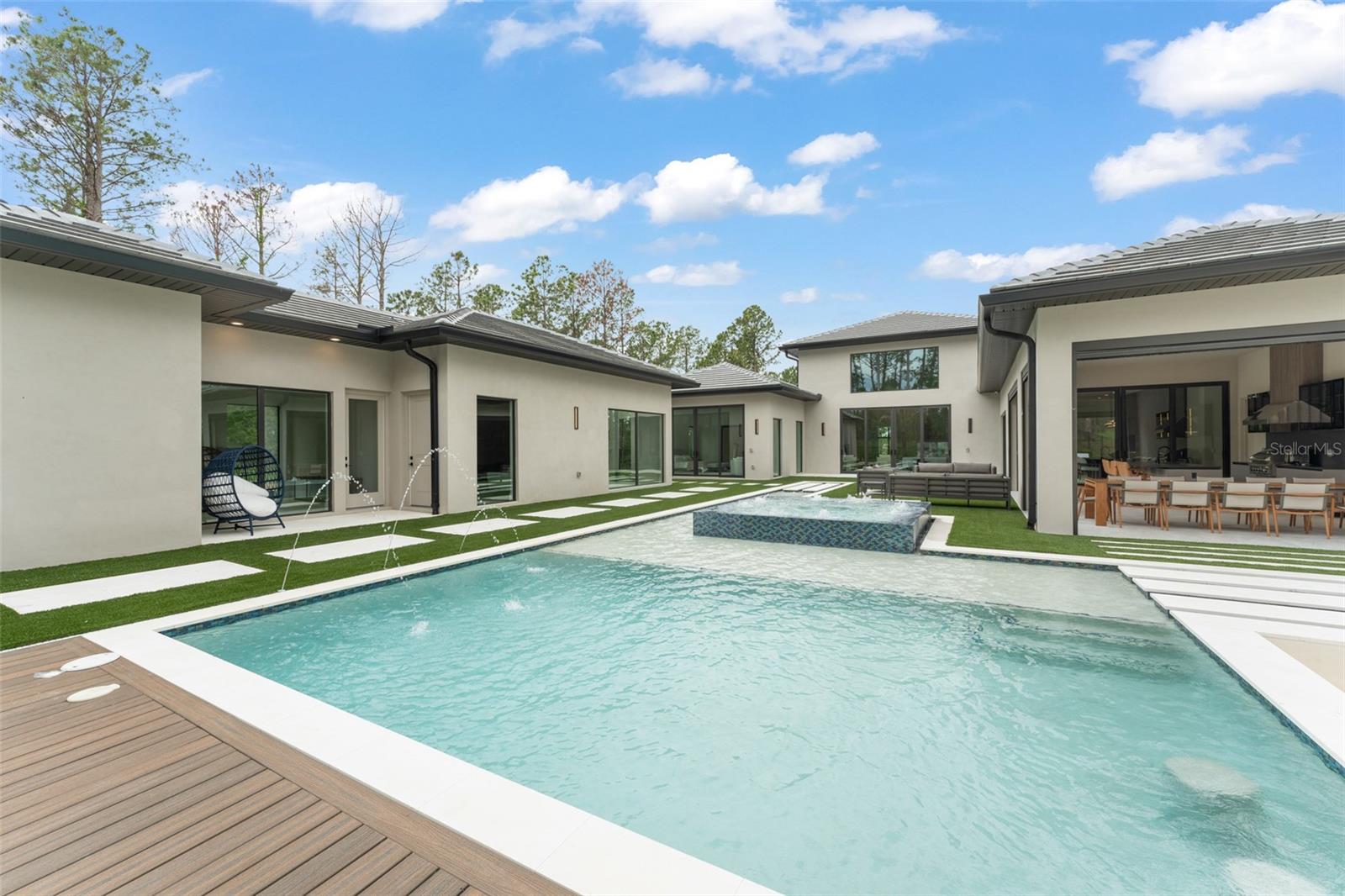 G5097848 Property Photo