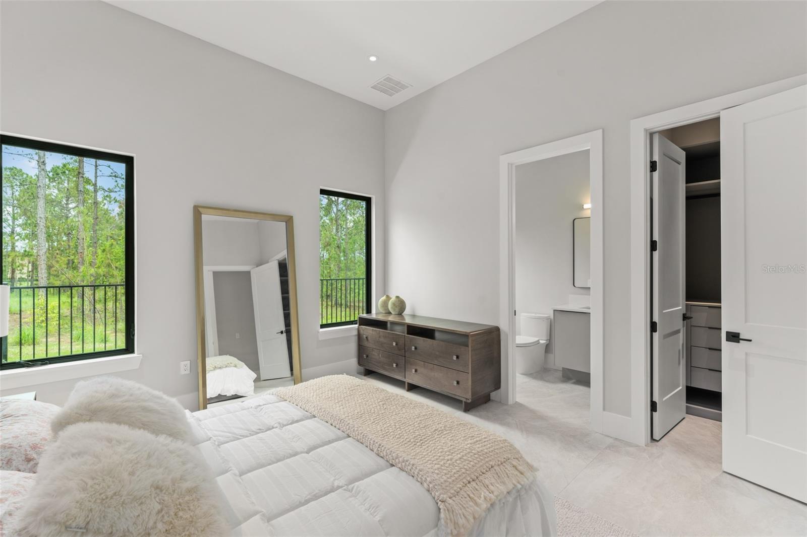 G5097848 Property Photo