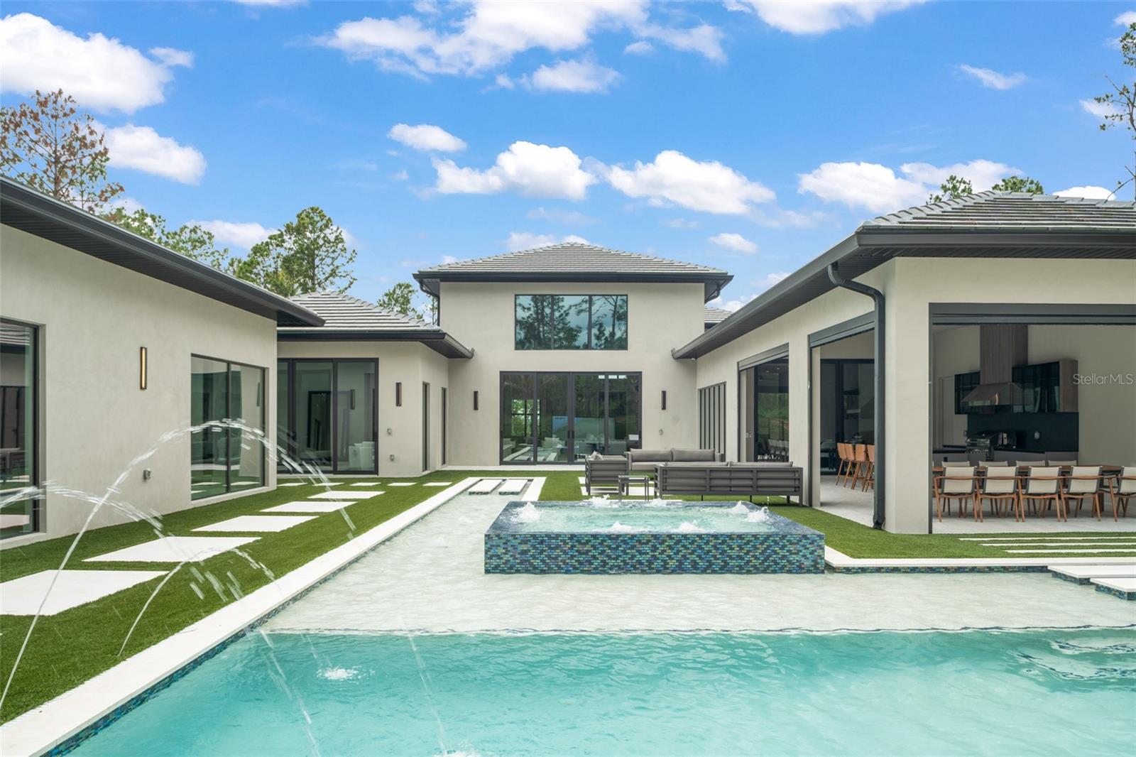 G5097848 Property Photo