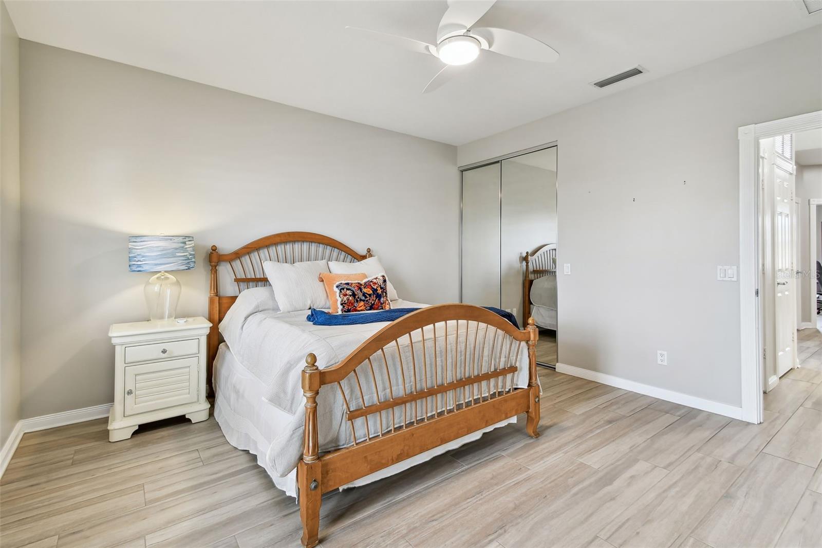 A4654724 Property Photo