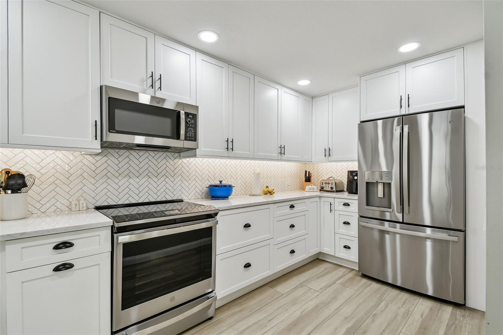 A4654724 Property Photo