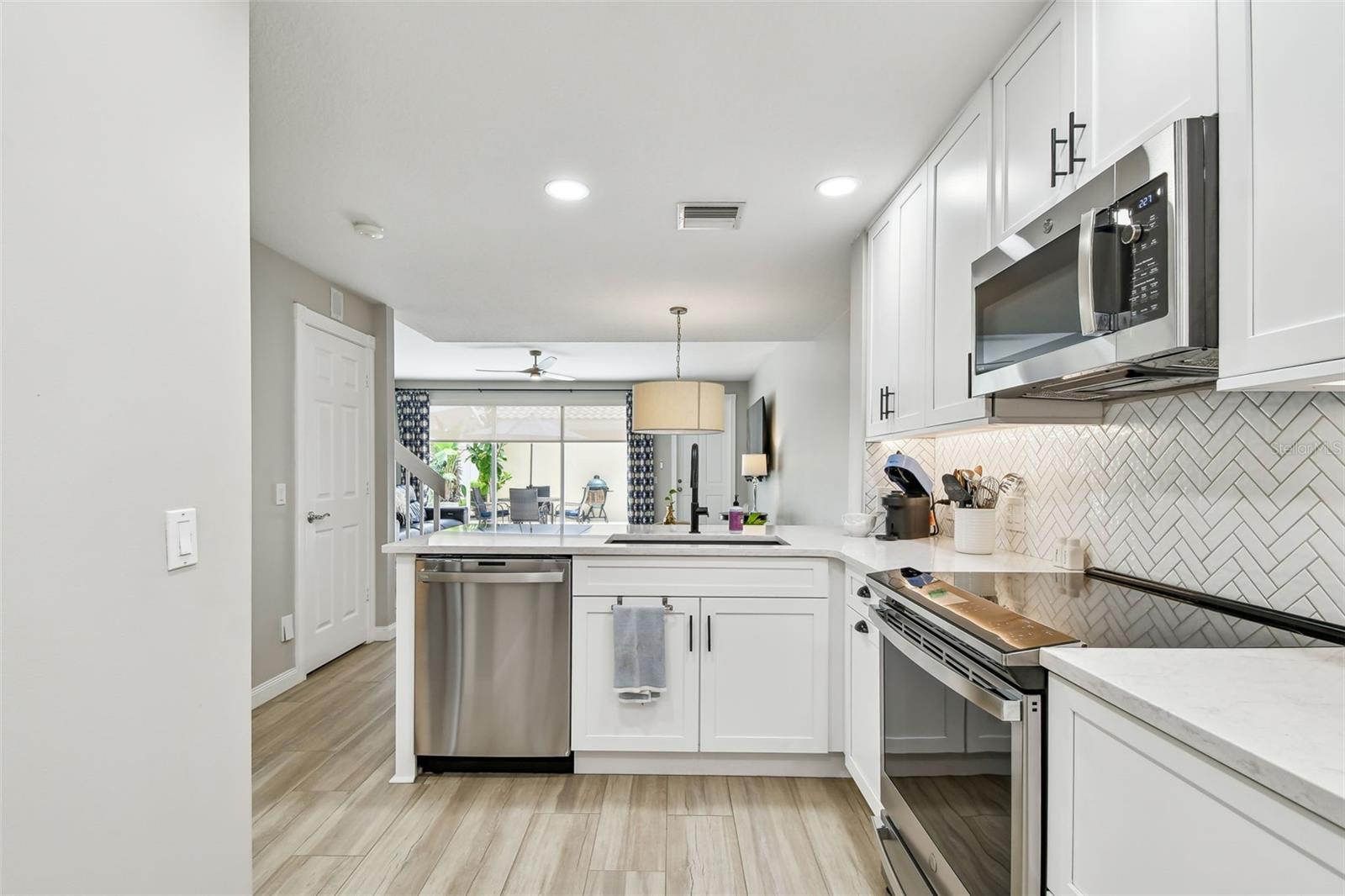 A4654724 Property Photo