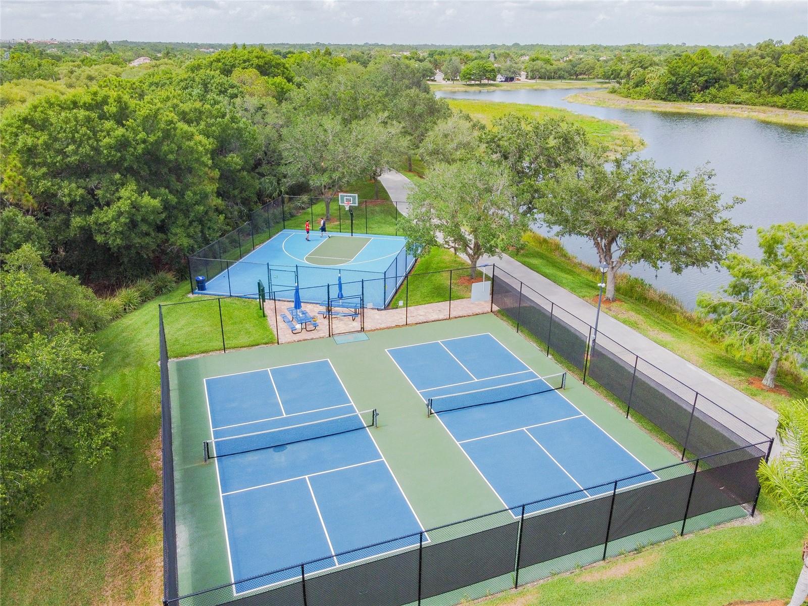 A4654724 Property Photo