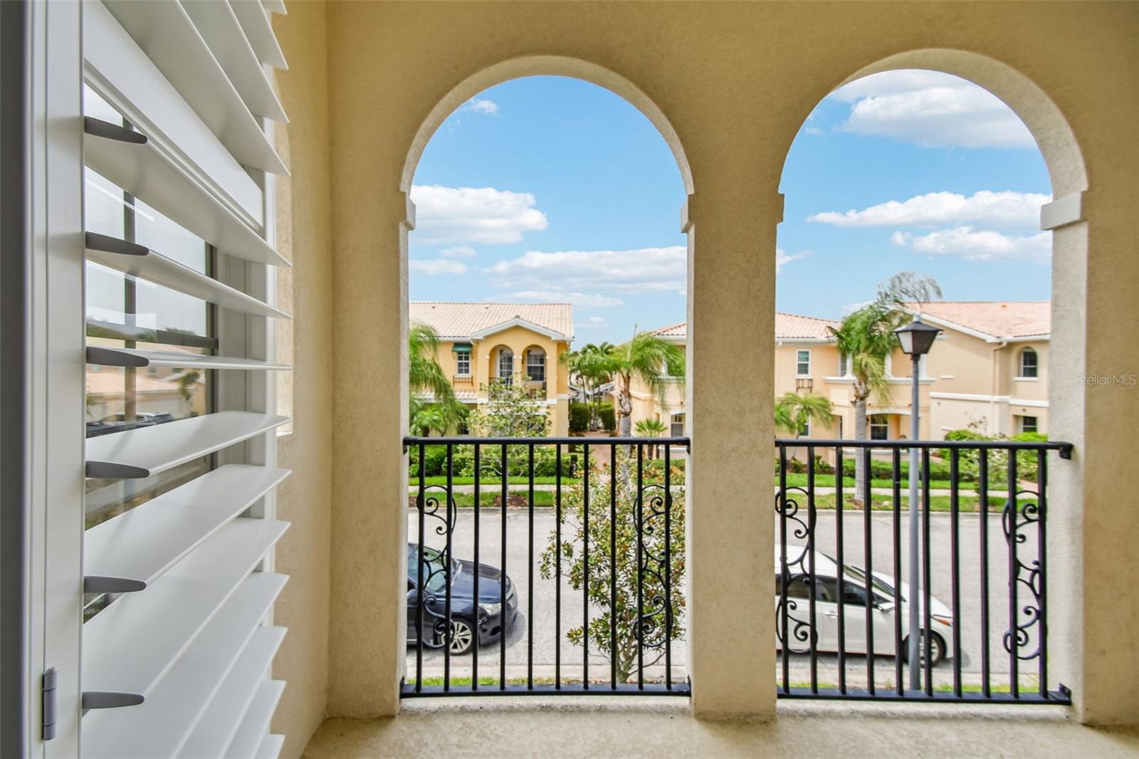 A4654724 Property Photo
