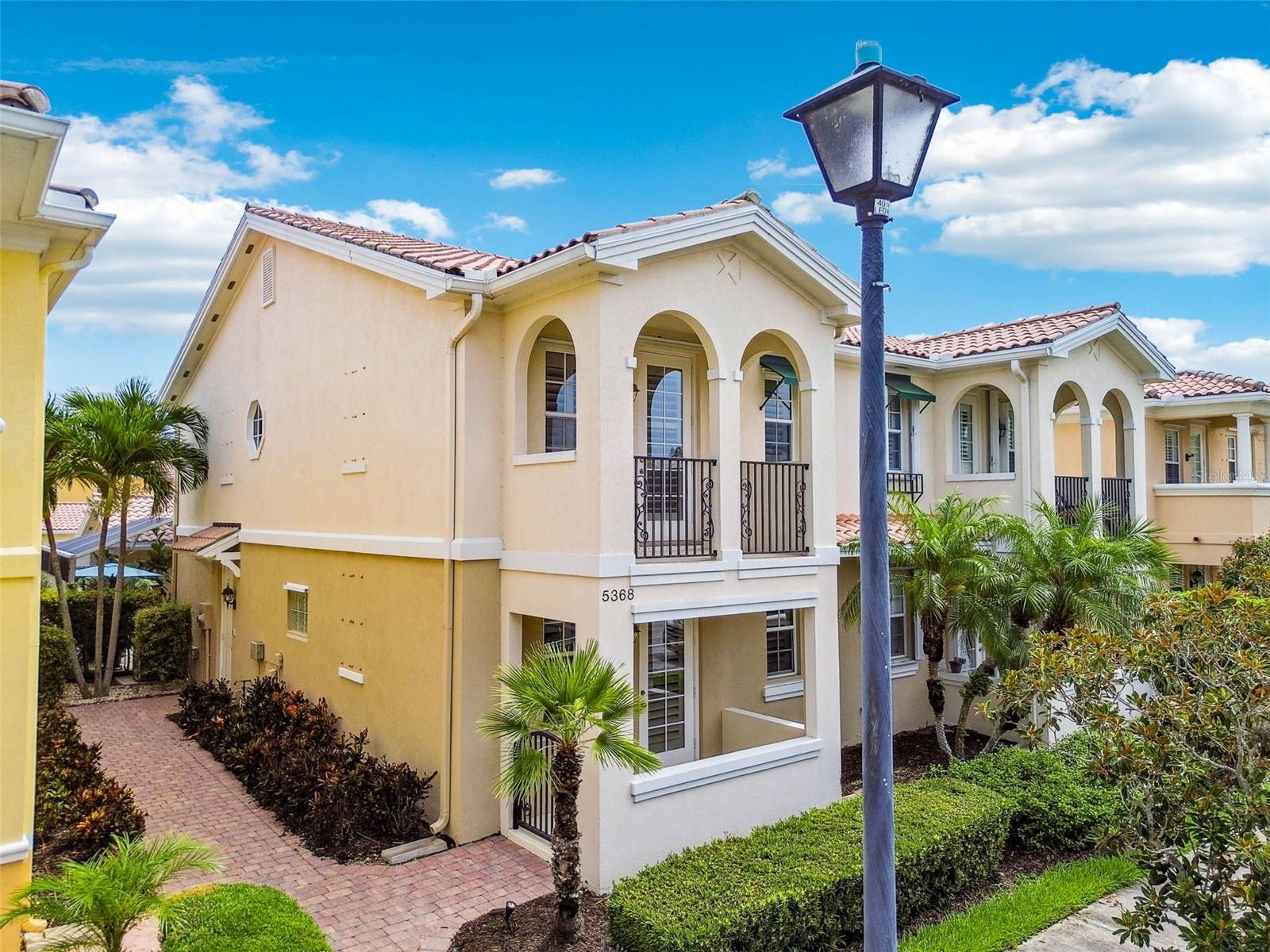 A4654724 Property Photo