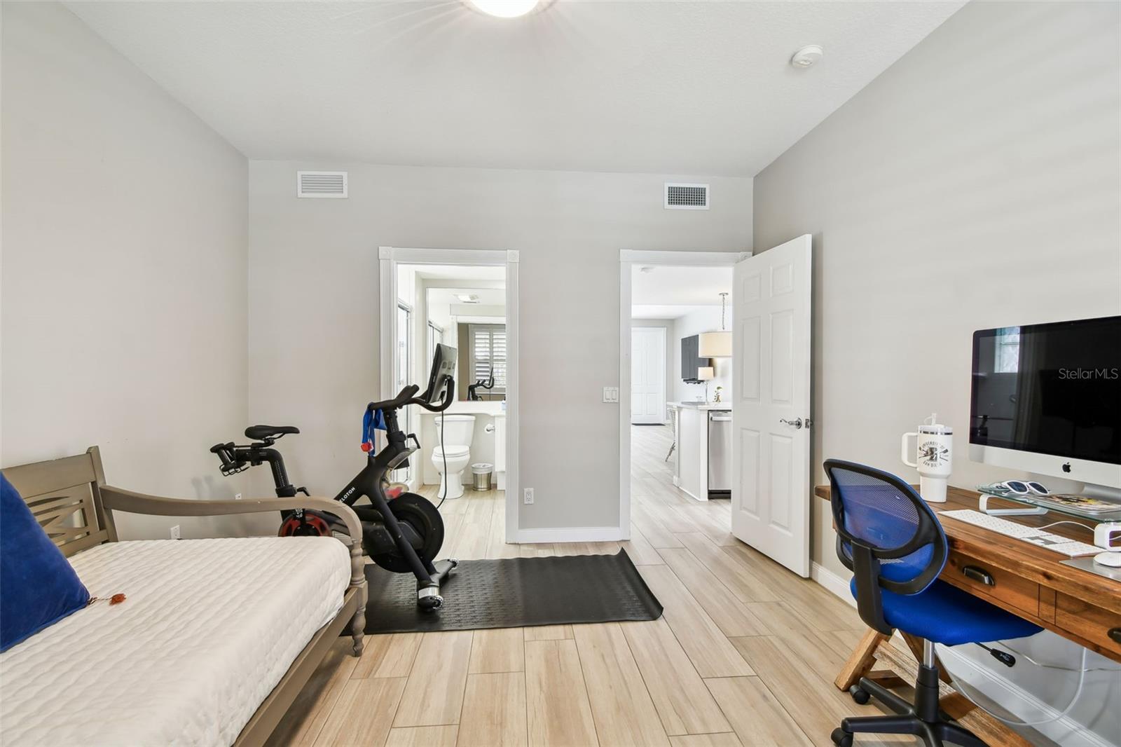 A4654724 Property Photo