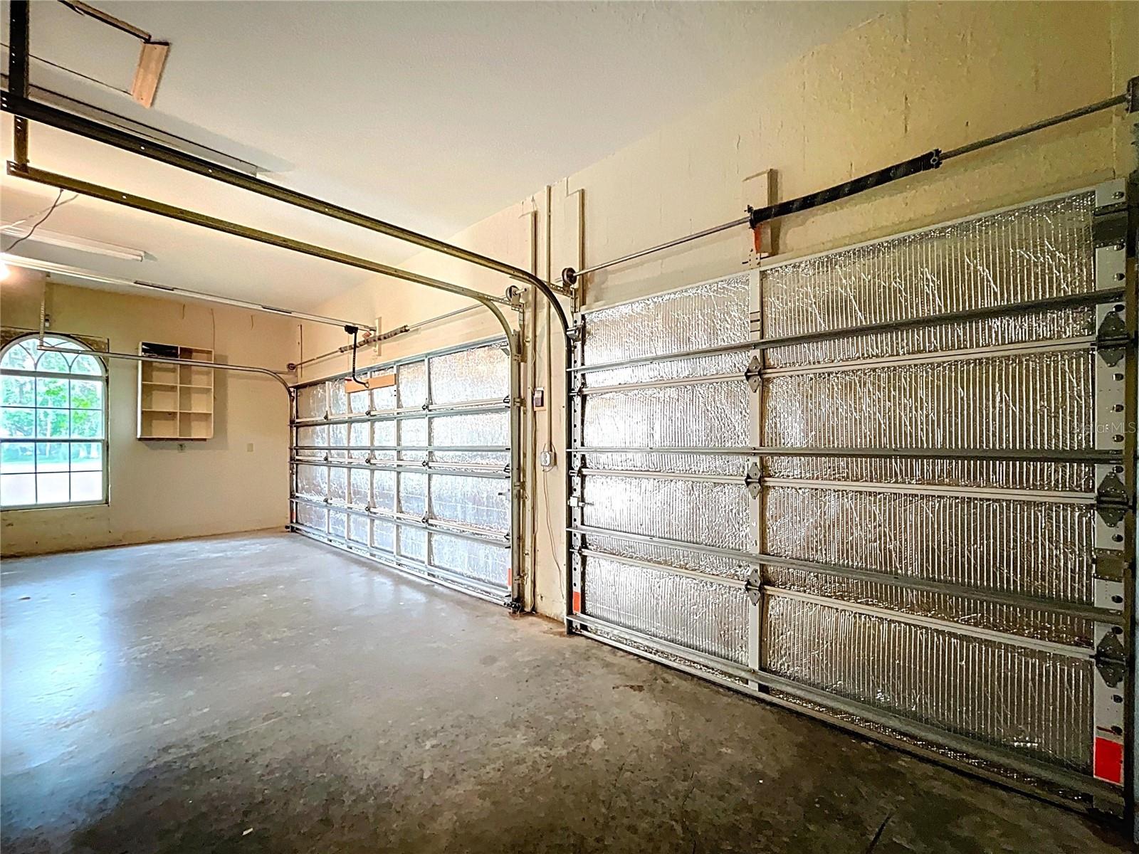 3 Car Garage Interior