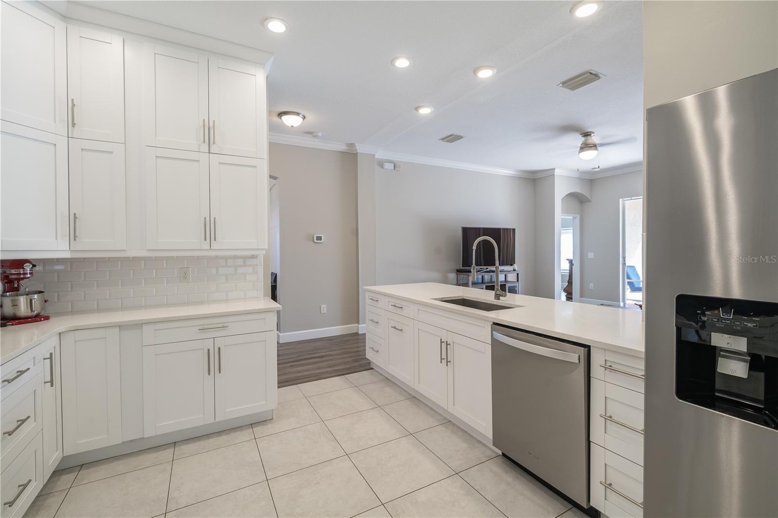 27621 SUGAR LOAF DR, WESLEY CHAPEL, FL, 33544