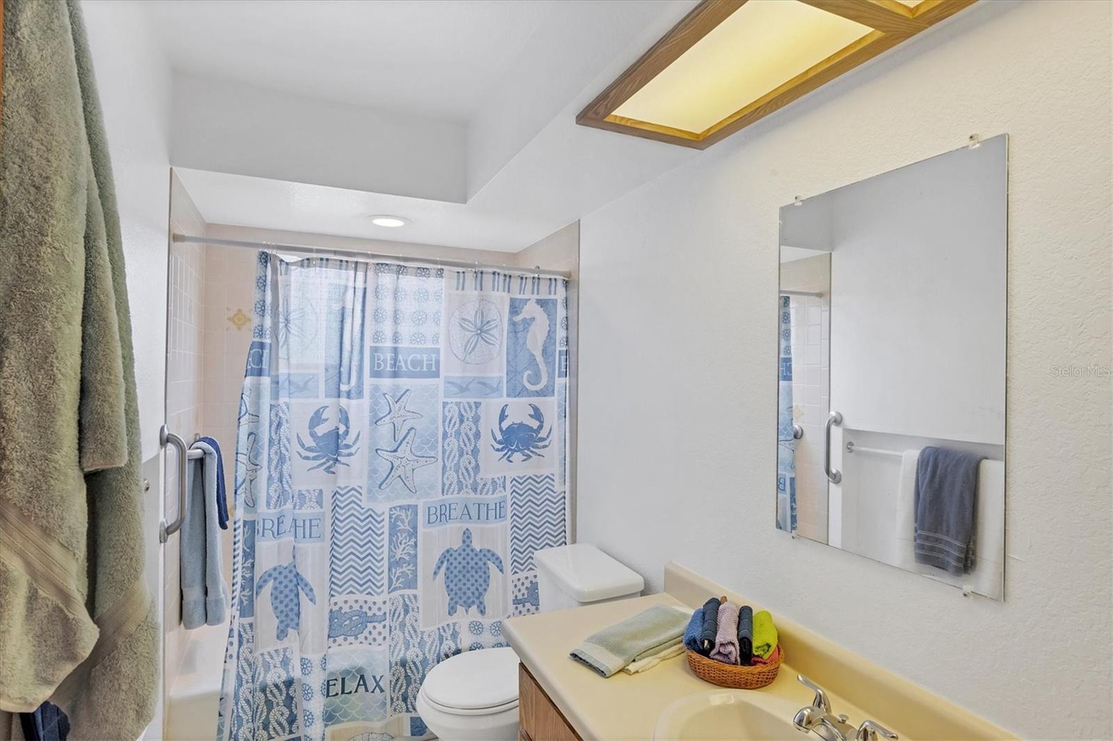 18585 KLINGLER CIR, PORT CHARLOTTE, FL, 33948