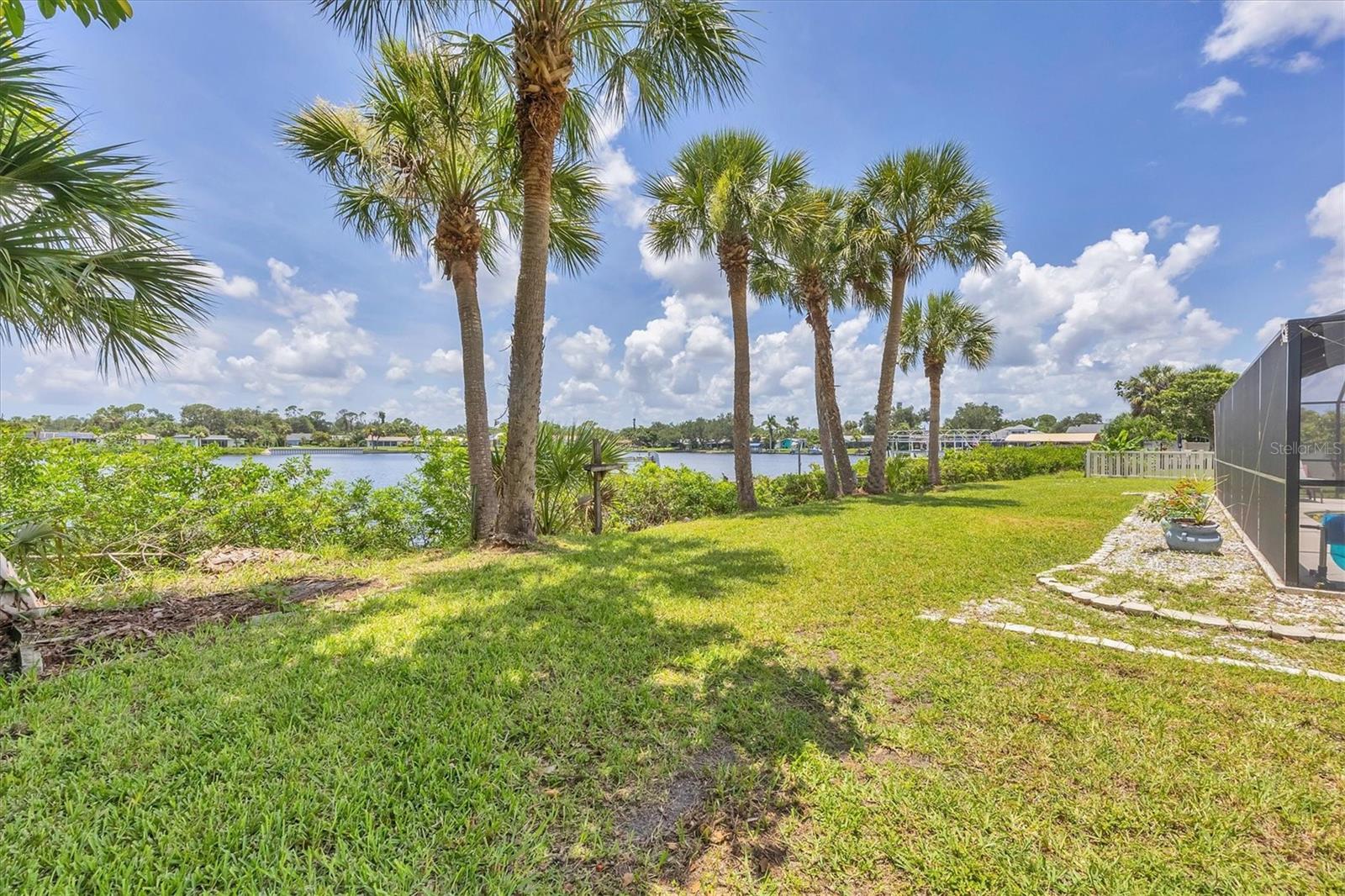 18585 KLINGLER CIR, PORT CHARLOTTE, FL, 33948