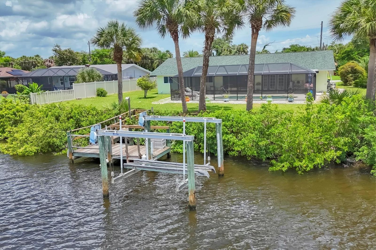 18585 KLINGLER CIR, PORT CHARLOTTE, FL, 33948