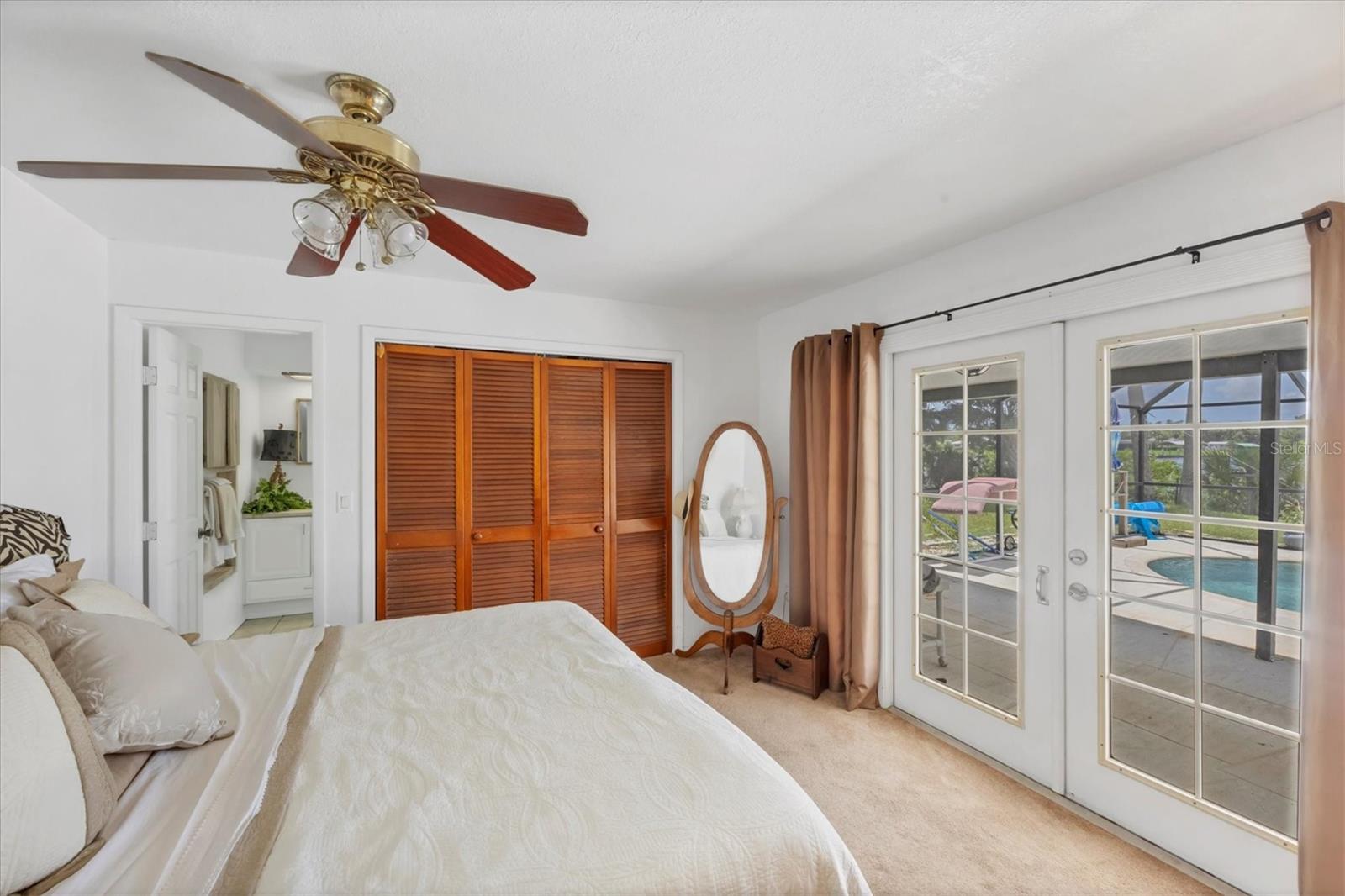 18585 KLINGLER CIR, PORT CHARLOTTE, FL, 33948