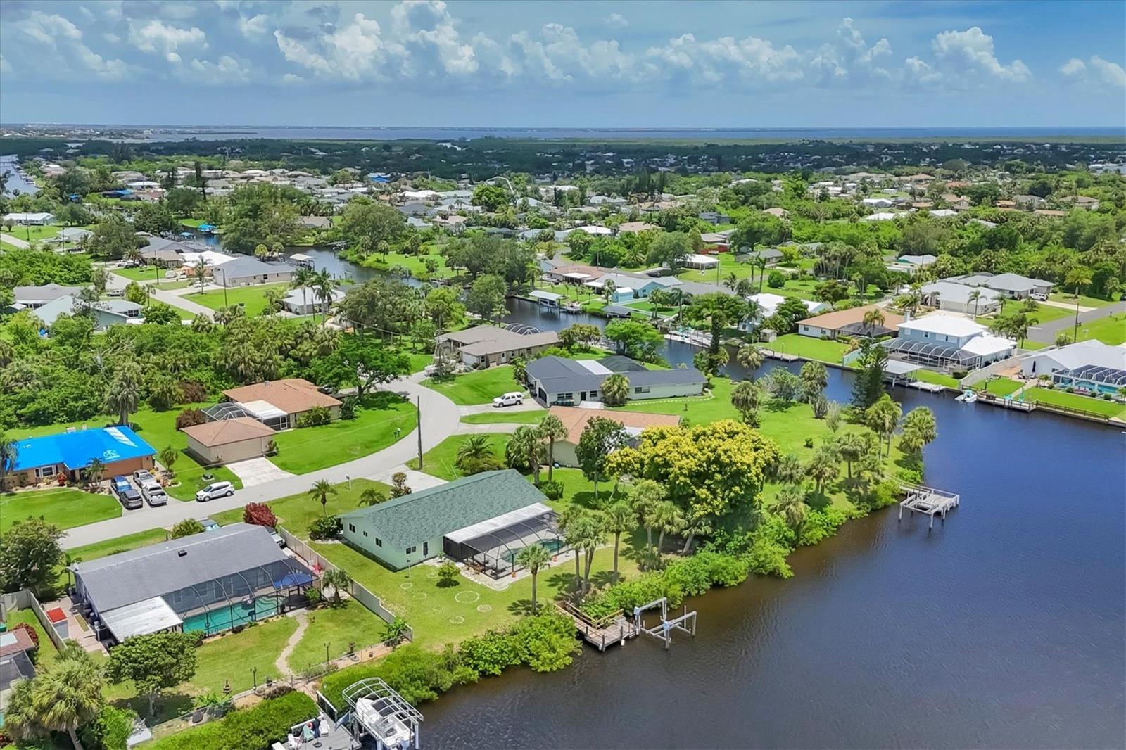 18585 KLINGLER CIR, PORT CHARLOTTE, FL, 33948