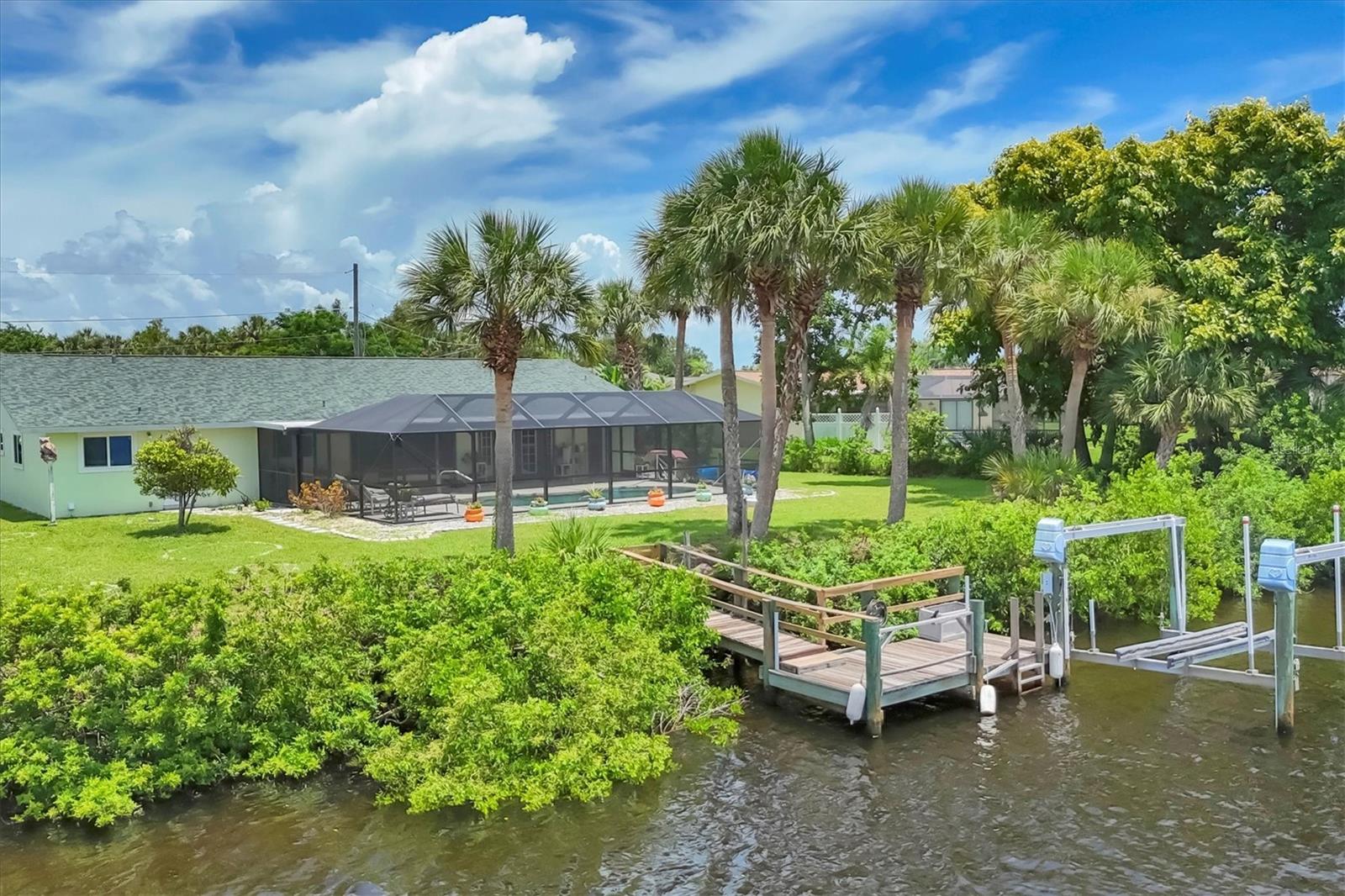 18585 KLINGLER CIR, PORT CHARLOTTE, FL, 33948