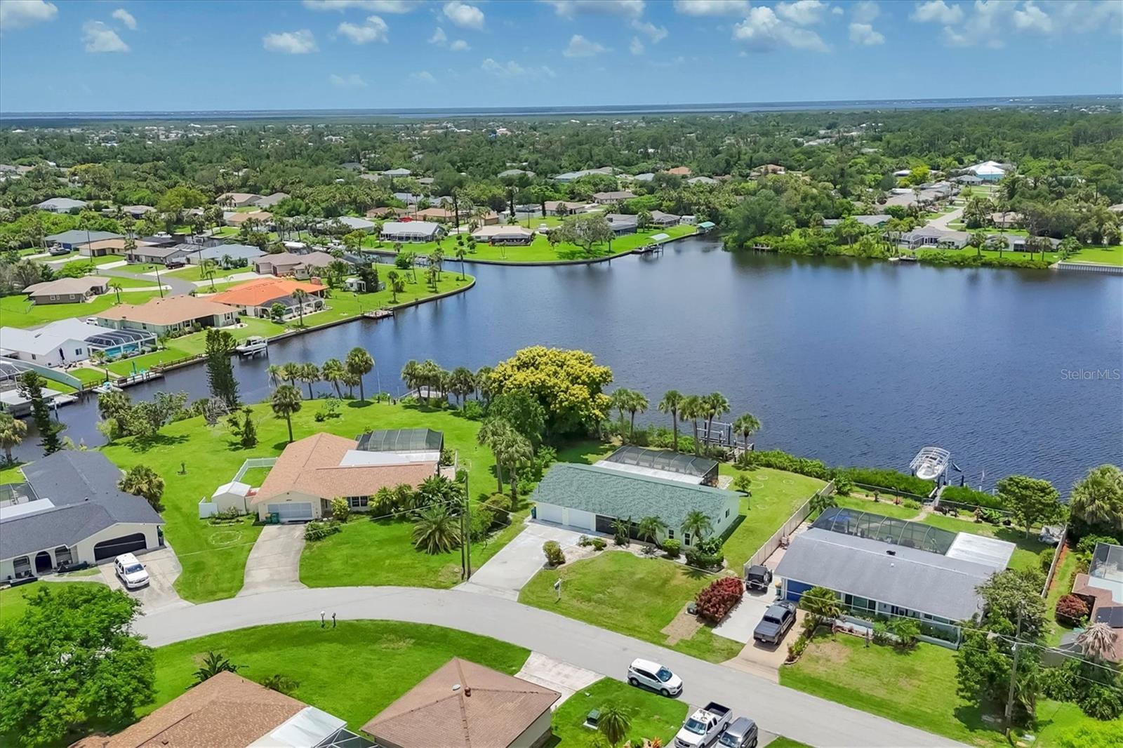 18585 KLINGLER CIR, PORT CHARLOTTE, FL, 33948