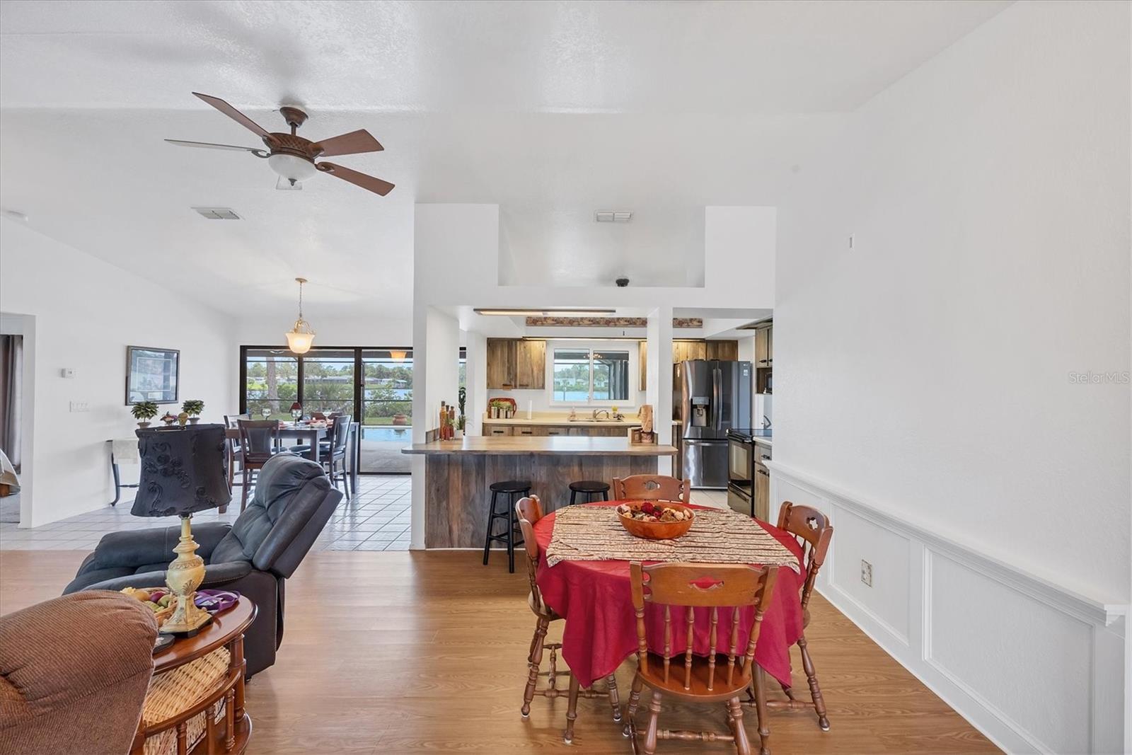 18585 KLINGLER CIR, PORT CHARLOTTE, FL, 33948