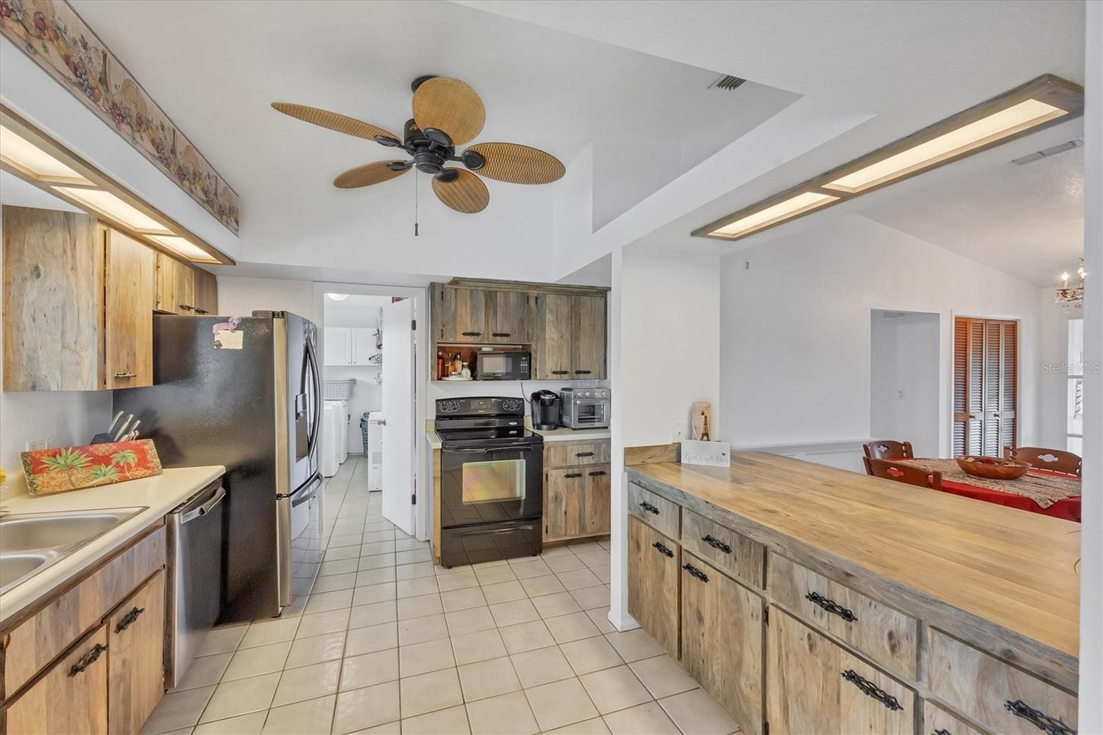 18585 KLINGLER CIR, PORT CHARLOTTE, FL, 33948