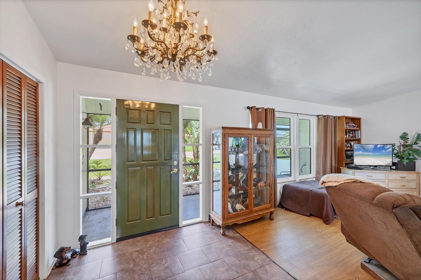 18585 KLINGLER CIR, PORT CHARLOTTE, FL, 33948