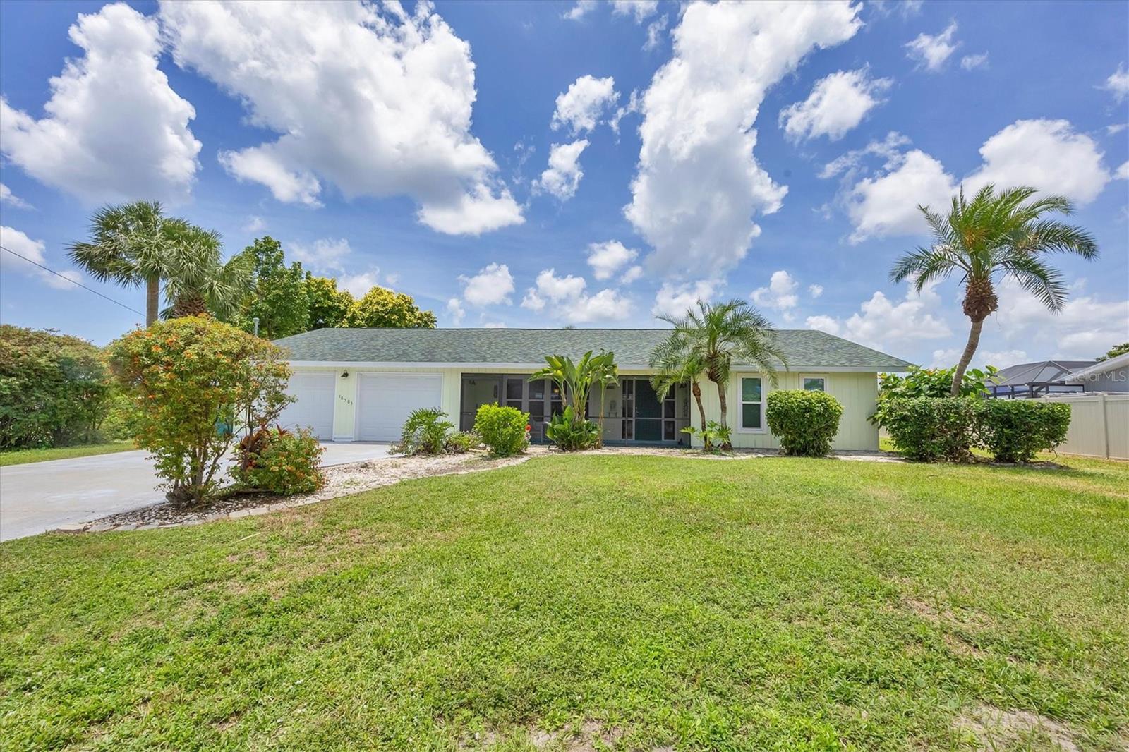 18585 KLINGLER CIR, PORT CHARLOTTE, FL, 33948