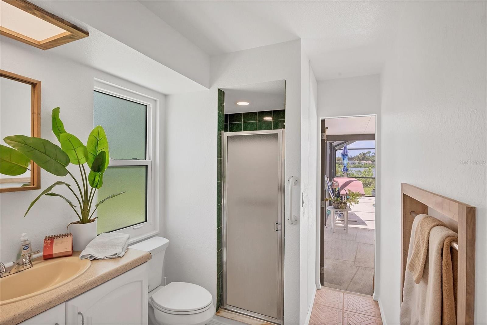 18585 KLINGLER CIR, PORT CHARLOTTE, FL, 33948