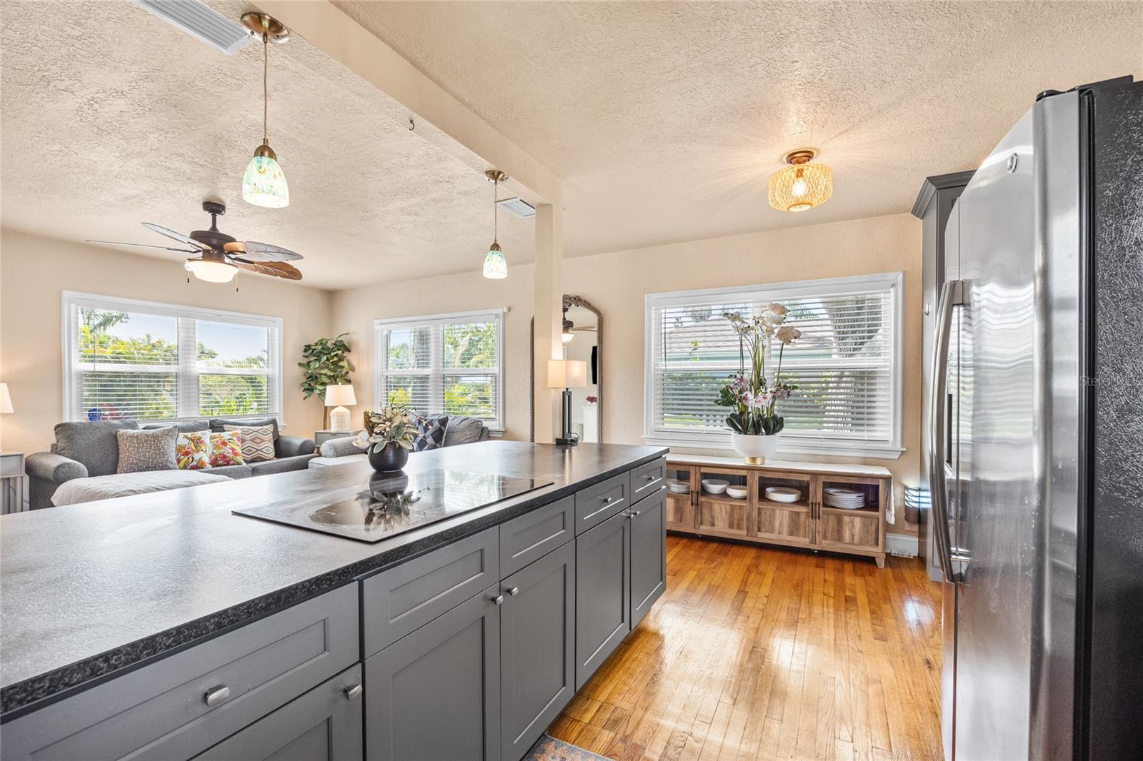 2709 UPTON ST S, GULFPORT, FL, 33711