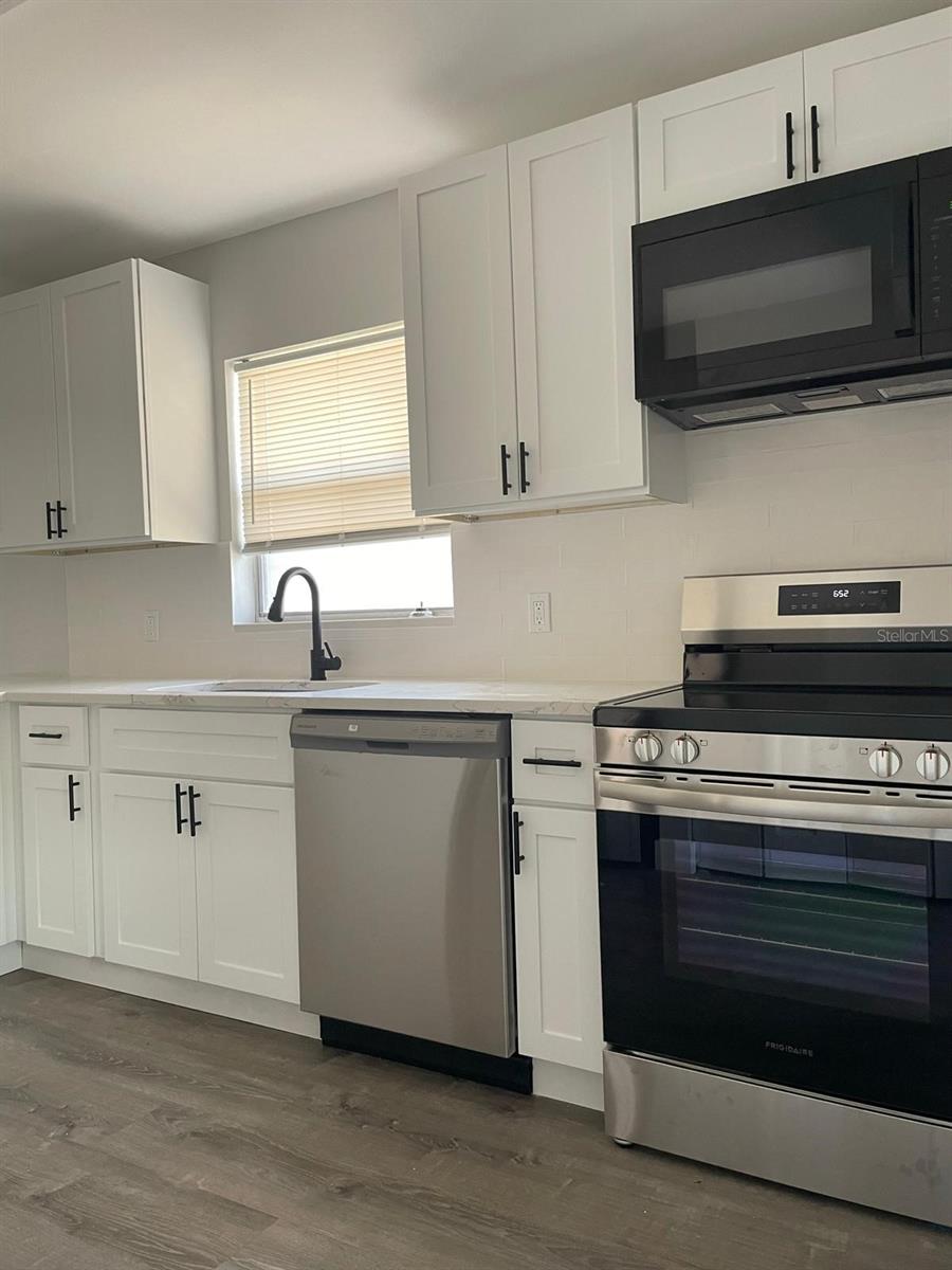 854 SHIRLEY ANN TRL #854/856, LAKELAND, FL, 33809