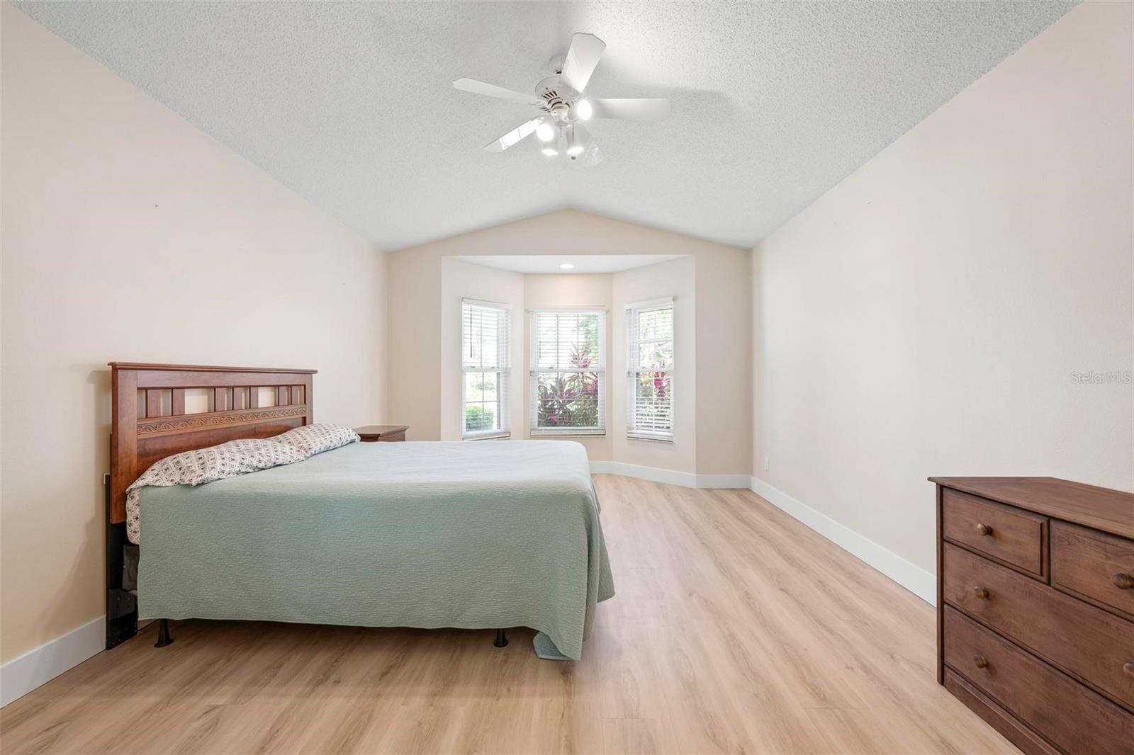 A4654768 Property Photo