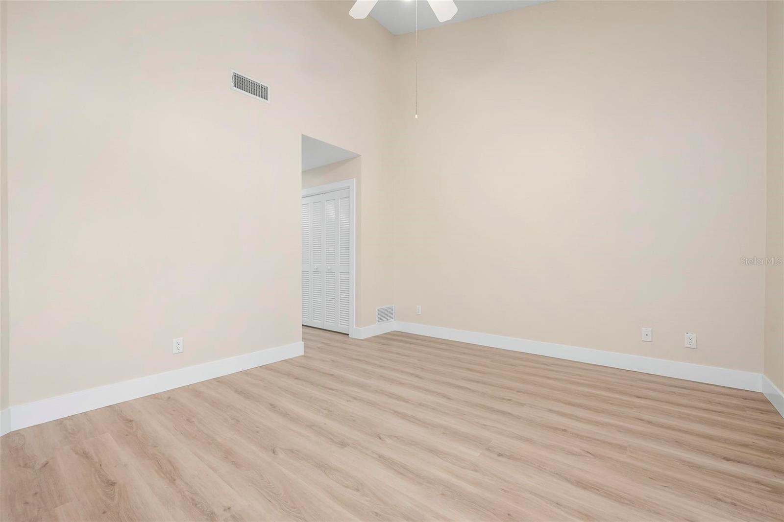 A4654768 Property Photo